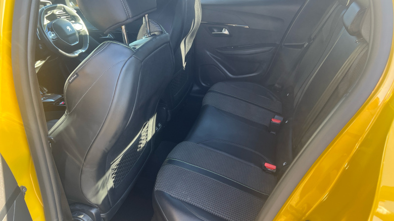 Peugeot 208 1.2 PureTech 100 GT 5dr EAT8 Petrol Hatchback